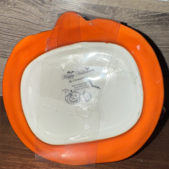 Cute 🥰 Happy Halloween Corner Ruby Pumpkin Teacup with Saucer and Bat Spoon Mug - Picture 14 of 16